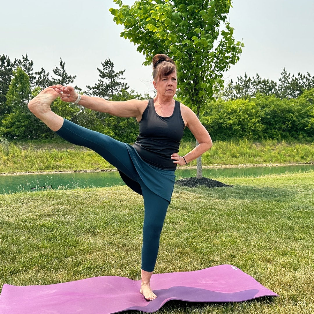 Why Skirted Leggings are the Ultimate Yoga Wear for Women of All Ages