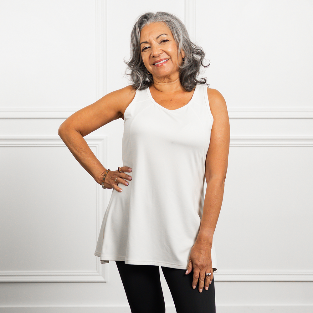 Anti-Muffin-Top Flowy Top in Pearl